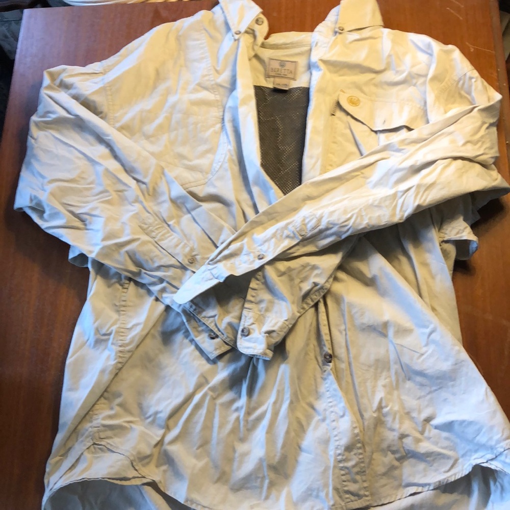 Beretta Fishing Shirt XXL Cream Color Quality
